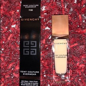 Y100 Givenchy Tient Couture Everwear Foundation